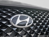 This Hyundai Venue has a durable Regular Unleaded I-4 1.6 L/98 engine powering this Variable transmi... (image 6)