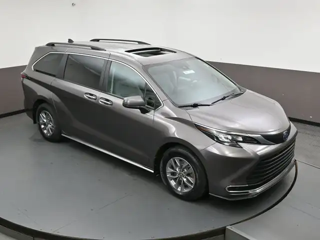 2024 Toyota Sienna XLE in Cars & Trucks in Dartmouth - Image 46