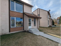 12021 162 AV NW Edmonton, Alberta