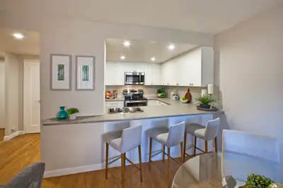 2 Bedroom Apartment for Rent in Cobourg, View more