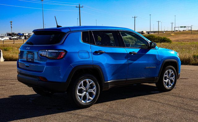 2025 Jeep Compass Sport in Cars & Trucks in Strathcona County - Image 4
