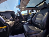 The 2017 Hyundai Tucson Limited is a stylish compact SUV that delivers a premium blend of performanc... (image 9)