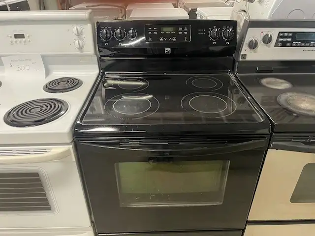 Cuisinière noire vitrocéramique Kenmore Stoves, Ovens & Ranges City — free download