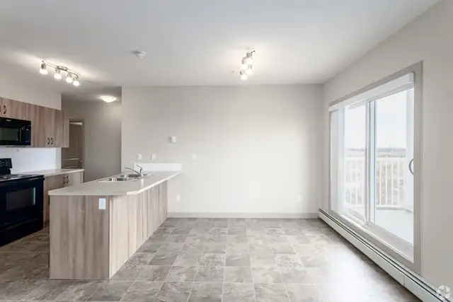 2 Bedroom 2 Bathroom in Sylvan Lake in Long Term Rentals in Red Deer - Image 16