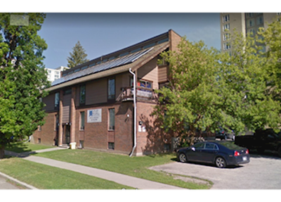 Spacious 4 Bedroom Student Unit Available on Hickory Street! (Unit 40) Don't miss this opportunity t...