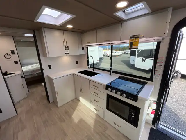 2026 Forest River VIBE EXTREME LITE in Travel Trailers & Campers in Terrace - Image 14