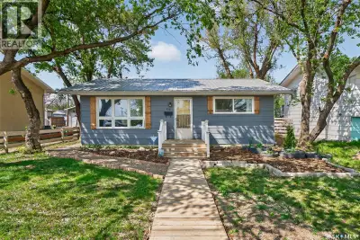 If ever a house felt like home……this is IT! Cozy & welcoming with a modern farmhouse feel, this home...