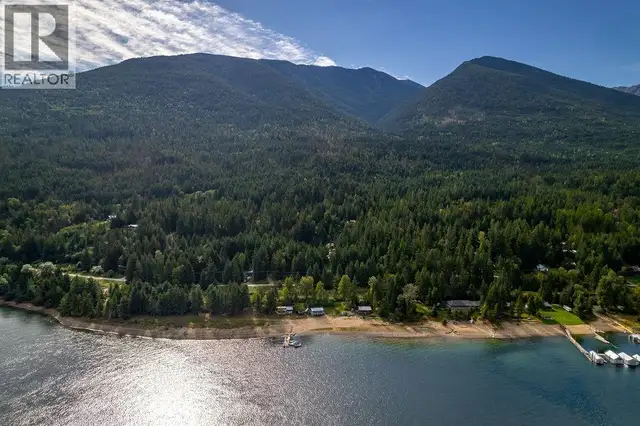 8275 East Procter Road Procter, British Columbia in Land for Sale in Nelson - Image 28