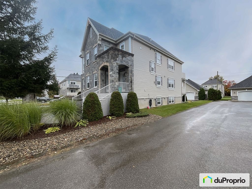 $499,900 - Condominium for sale in Bois-Des-Filion — photo 2