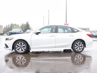 Low Mileage, Android Auto, Heated Seats, Apple CarPlay, Remote Start, Traffic Sign Recognition! With... (image 4)