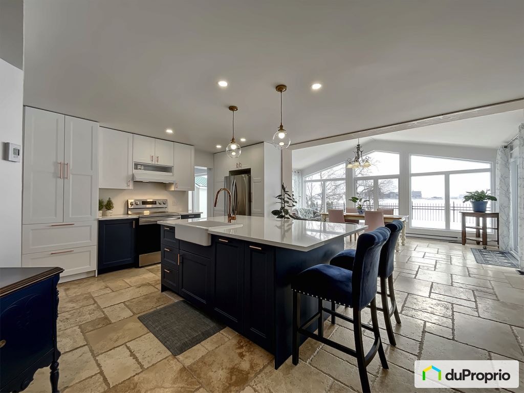 $759,999 - 1 1/2 Storey for sale in St-Ignace-De-Loyola — photo 3