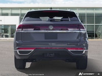 This Volkswagen Atlas Cross Sport has a dependable Intercooled Turbo Regular Unleaded I-4 2.0 L/121... (image 6)