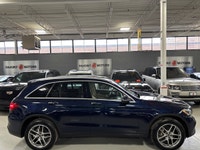 **SUMMER SPECIAL!** FEATURING : 4MATIC AWD, AMG ALLOYS, WOOD TRIMS, PANORAMIC ROOF, LED HIGH PERFORM... (image 3)