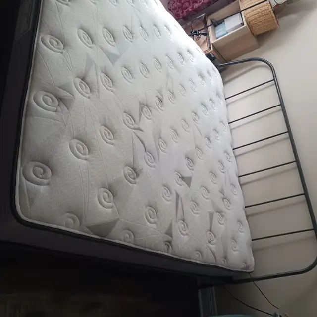 King size metal bed frame and mattress in Beds & Mattresses in Bedford - Image 3