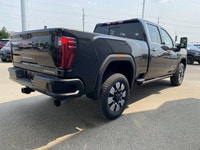 Take a look at this FULLY-LOADED Denali 3500 Heavy-Duty Duramax Diesel.... With every option includi... (image 6)