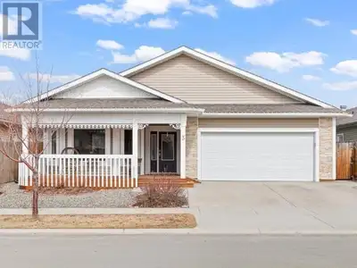 One-level wonder alert! Welcome to 3 Dora Crescent--pure bungalow bliss in Whistle Bend, offering 2,...