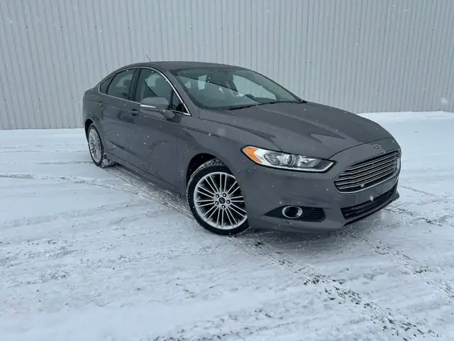 2013 Ford Fusion AWD / CUIR / TOIT OUVRANT / BANC CHAUFFANT / FI in Cars & Trucks in Longueuil / South Shore - Image 10