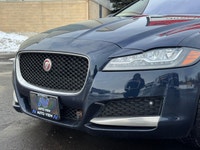 Welcome to Auto View! JUST LANDED!! 2017 Jaguar XF 20d Prestige!! **2.0L DIESEL // EXCELLENT ON FUEL... (image 9)