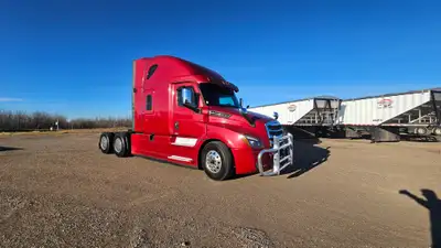 Added Options · 2019 Freightliner Cascadia · Detroit DD15 505HP 1750 ft/LB · Detroit DT12 automated...