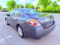 WE ARE OPEN 7 DAYS A WEEK !! FREE 2 YEAR DEALER GUARANTY INCLUDED. 24 MONTHS/20000KM WHICHEVER COMES... (image 3)
