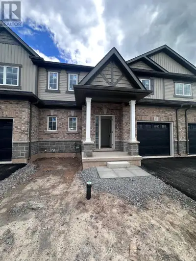 This charming interior unit townhouse features 2 bedrooms and 2.5 bathrooms, along with a lounge/lof...