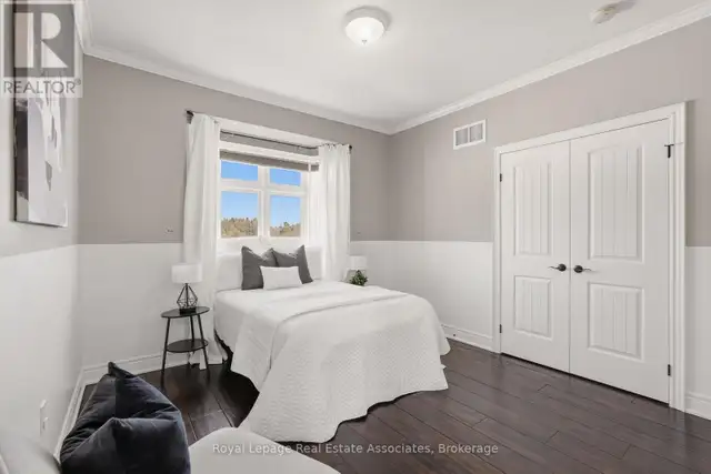 100 CHESSWOOD TRAIL Hamilton, Ontario in Houses for Sale in Oakville / Halton Region - Image 25
