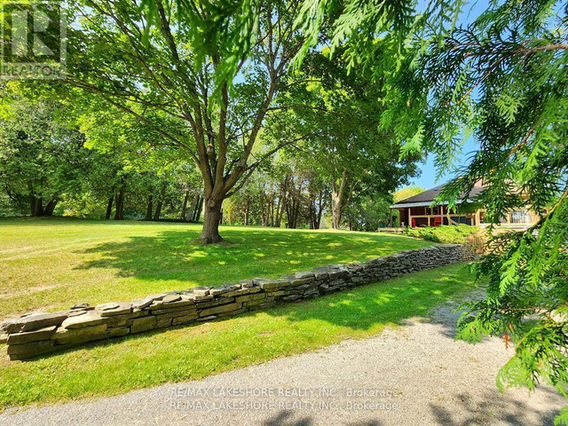 2643 BUCKHORN RD Smith-Ennismore-Lakefield, Ontario in Houses for Sale in Peterborough - Image 2