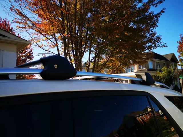 2003-2013 Toyota Highlander Crossbars Roof Rack in Other Parts & Accessories in Markham / York Region - Image 4
