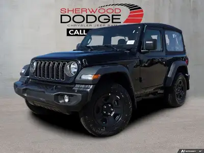 This Jeep Wrangler has a strong Regular Unleaded V-6 3.6 L/220 engine powering this Manual transmiss...