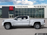 Low Kilometres | Four Wheel Drive | Front Collision Avoidance | Blind Spot Monitor | Cross Traffic A... (image 1)