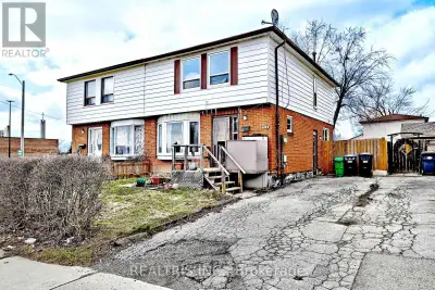 Fantastic Investment Opportunity! This spacious 4+1 bedroom, 3 bathroom home is full of potential fo...