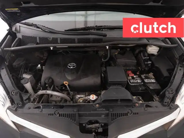 2020 Toyota Sienna LE 8-Passenger in Cars & Trucks in City of Toronto - Image 46