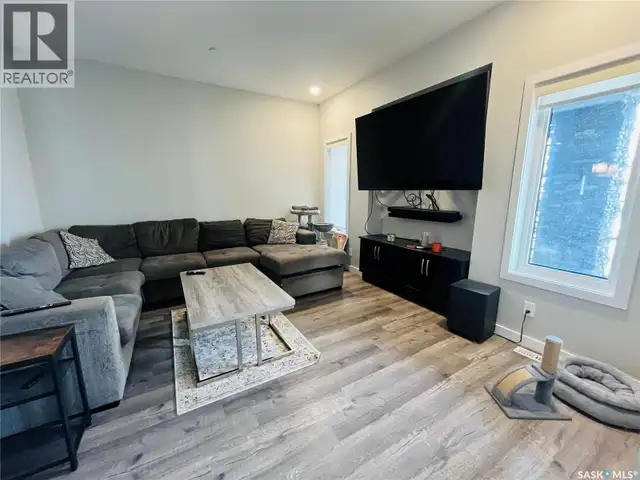 642 Glenridge AVENUE Swift Current, Saskatchewan in Houses for Sale in Swift Current - Image 5
