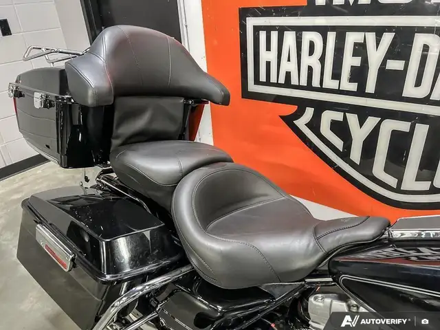 2006 Harley-Davidson FLHTI ELECTRA GLIDE STD in Sport Touring in Calgary - Image 22