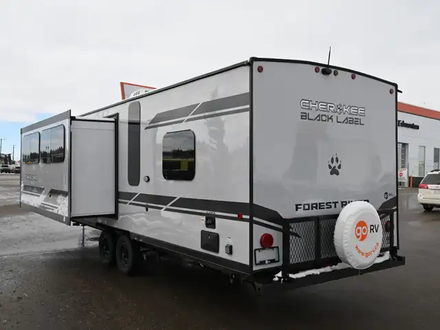 2026 GREY WOLF 27GHBL in Travel Trailers & Campers in St. Albert - Image 5
