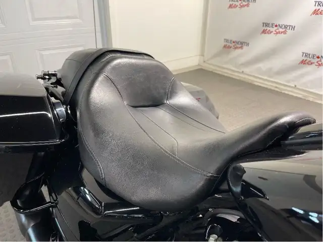 2021 Harley-Davidson Street Glide Special CANADIAN HARLEY/STAGE  in Sport Touring in North Bay - Image 15