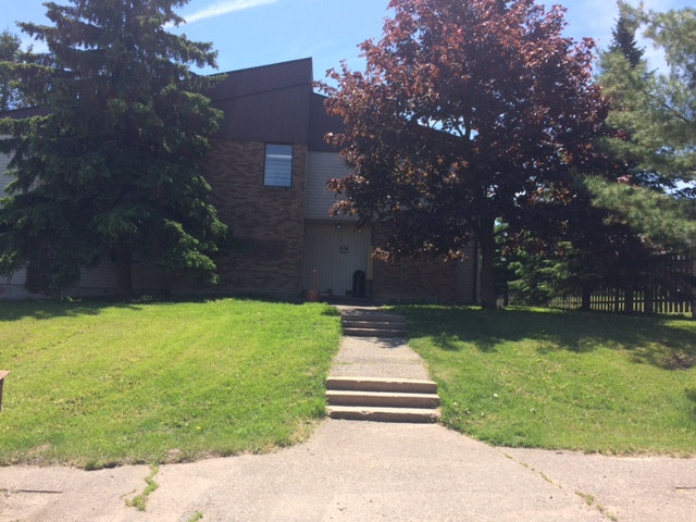 Crystal Heights Apartments - Renovated 1 Bedroom Apartment for R in Long Term Rentals in Sault Ste. Marie