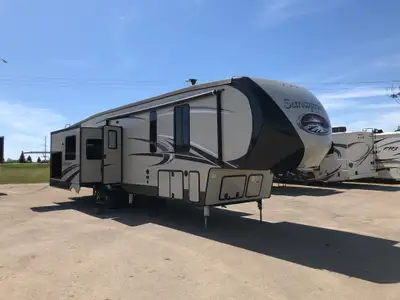 Family 5th Wheel with Dual Pane Windows, Heated Tanks and Underbelly, Mid Bunk House with Loft above...