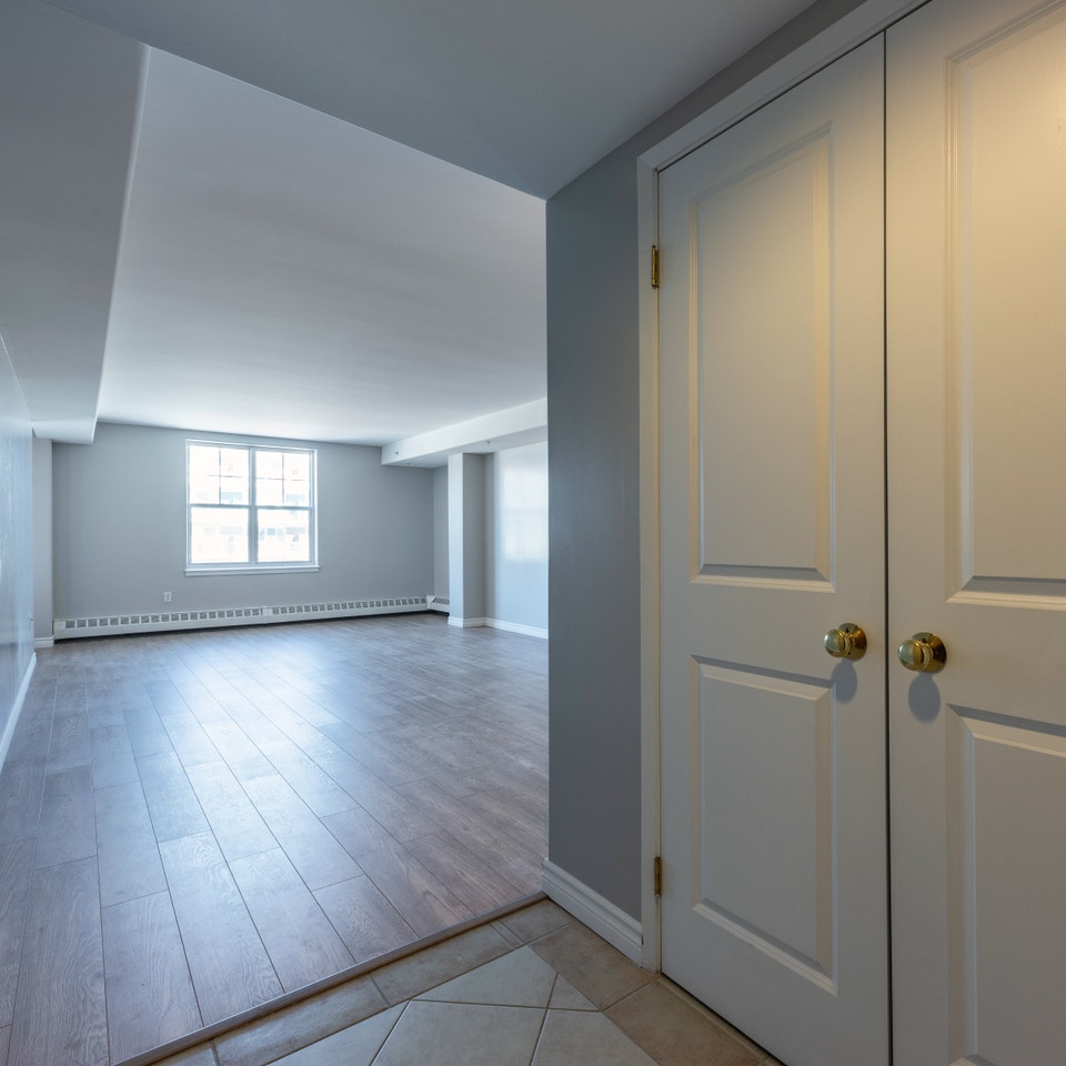 COME SEE THIS AMAZING 1 BEDROOM UNIT DOWNTOWN HALIFAX 4