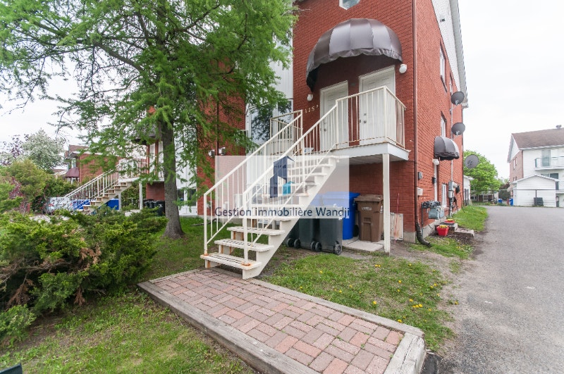 Appartement à louer 115 rue de l'Atmosphère Long Term Rentals