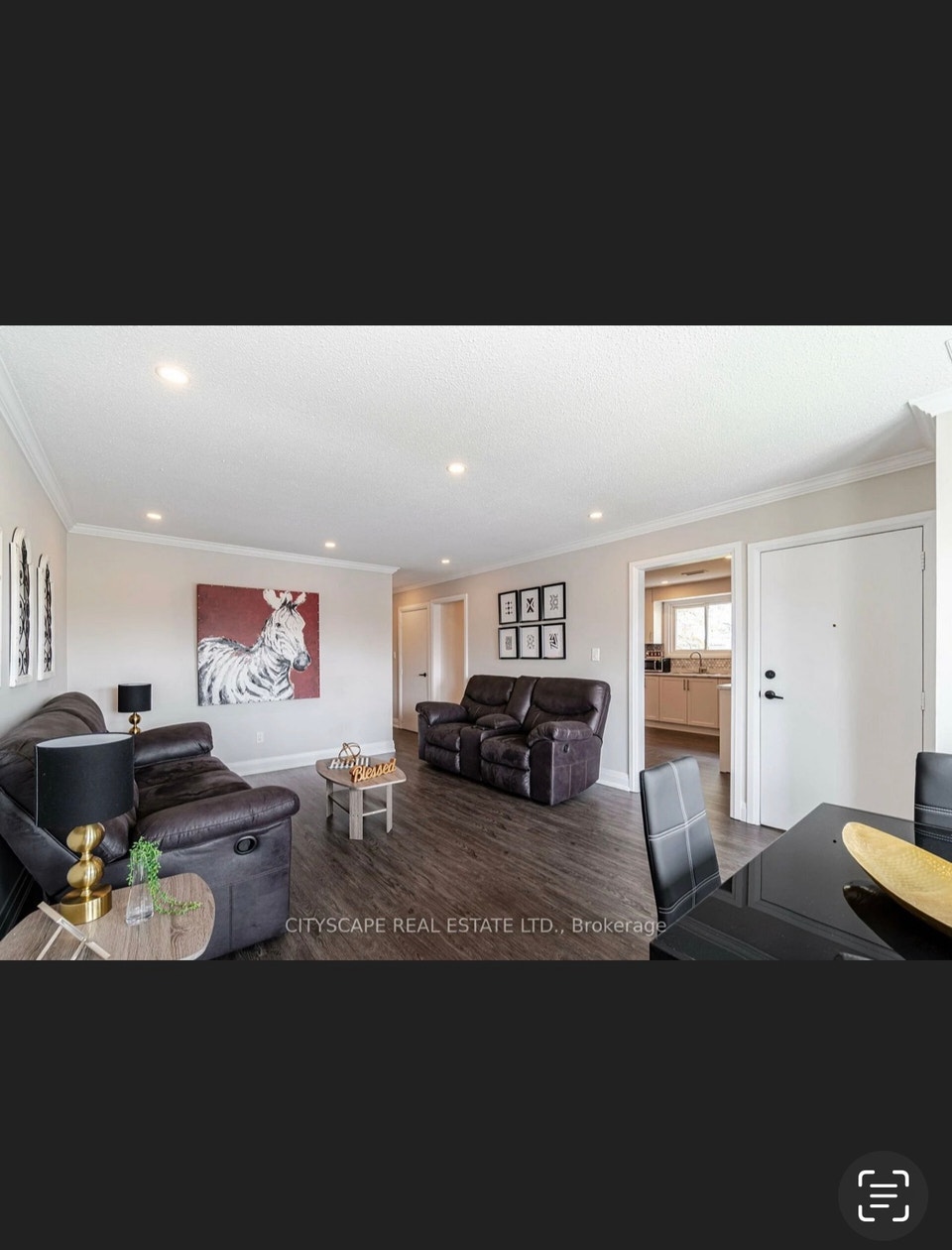 3 BEDROOM FURNISHED UPPER LEVEL HOME – PRIME OSH 4