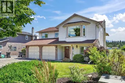Click brochure link for more details** Perfectly positioned for working families with children in el...