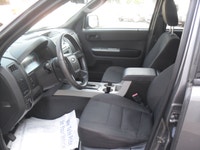 $6995 PLUS TAX.((LOCAL TRADE IN)).CERTIFIED.SUNROOF.ROOF RACK.FOG LIGHTS.FRONT WHEEL DRIVE. THIS IS... (image 7)