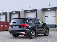 CARGET AUTOMOTIVE is thrilled to offer this 2017 Honda Pilot Touring, a well-equipped midsize SUV of... (image 6)