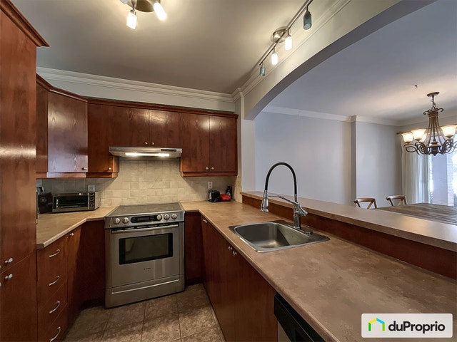 $359,000 - Condominium for sale in La Prairie — photo 2