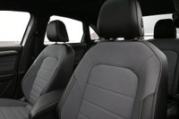 The 2025 Volkswagen Jetta Comfortline Sport features a turbocharged 1.5L 4-cylinder engine paired wi... (image 6)