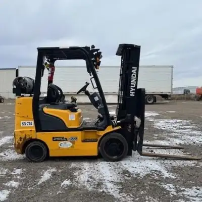 2021 HYUNDAI 25LC-7A LP Cushion Tire Forklift Capacity: 5,000 Lift Height: 185 (in) Mast Type: Tripl...