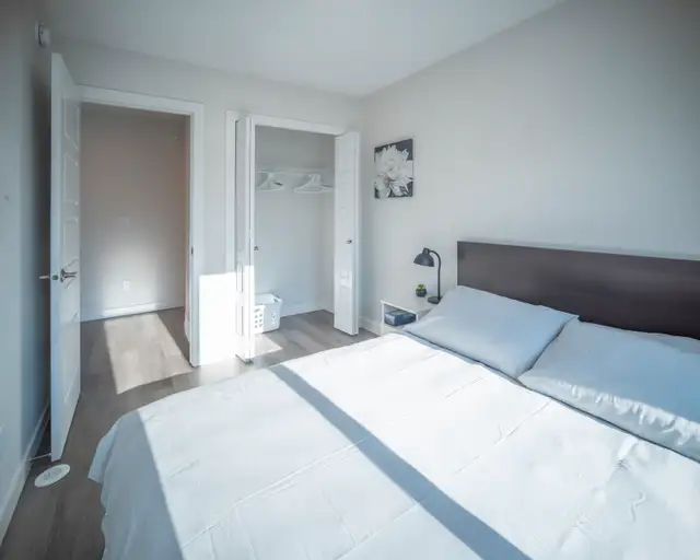 3 Bedroom 3 Bathroom Townhome for Short Term Rent63849108620545121