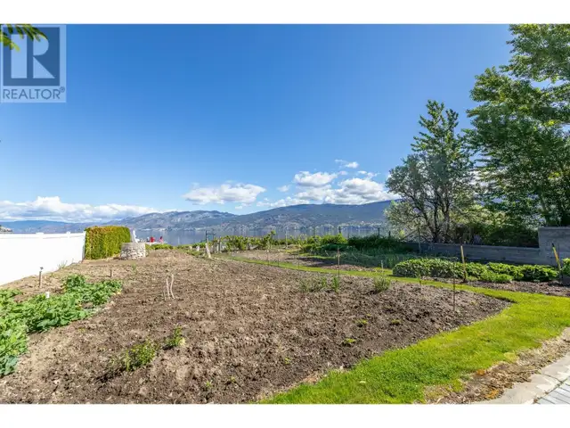 2350 Landry Crescent Summerland, British Columbia in Houses for Sale in Penticton - Image 33