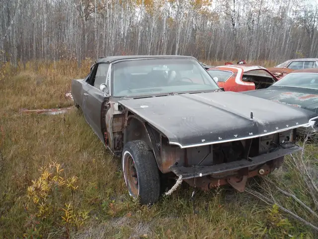 70 340 and 69 440 mopar intakes   etc!!! in Engine & Engine Parts in Saskatoon - Image 10